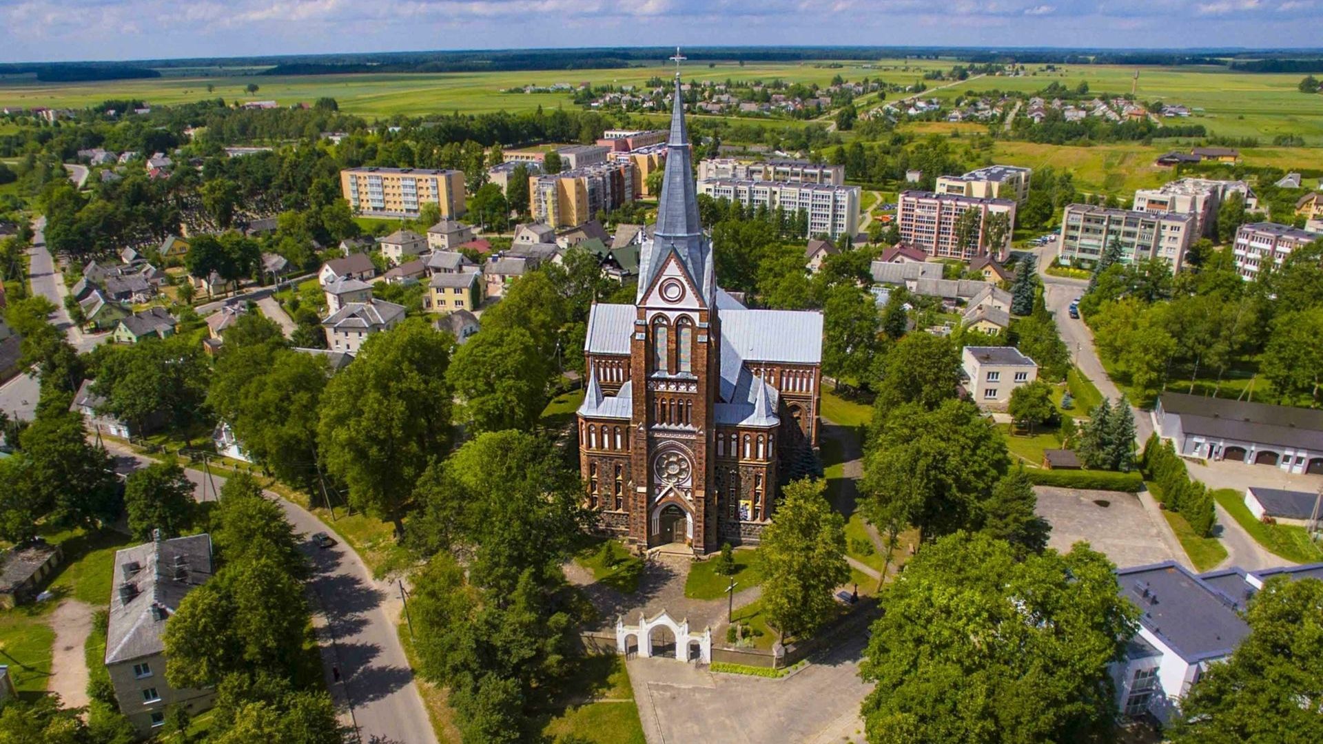 Akmenės Šv. Onos bažnyčia