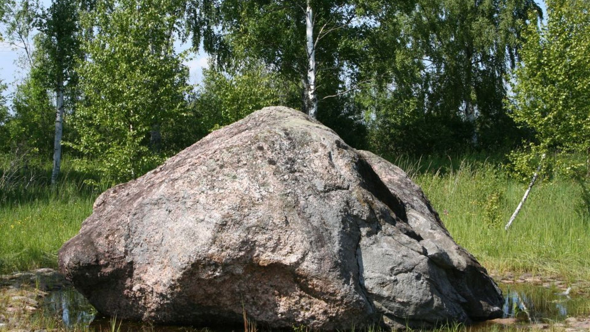 Petraičiai Boulder