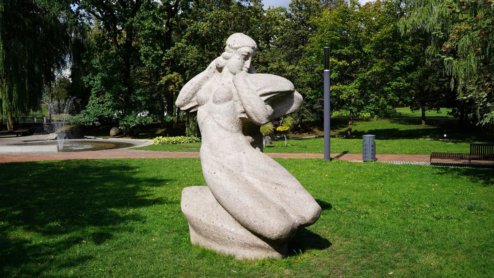 Skulptūra Šešupė