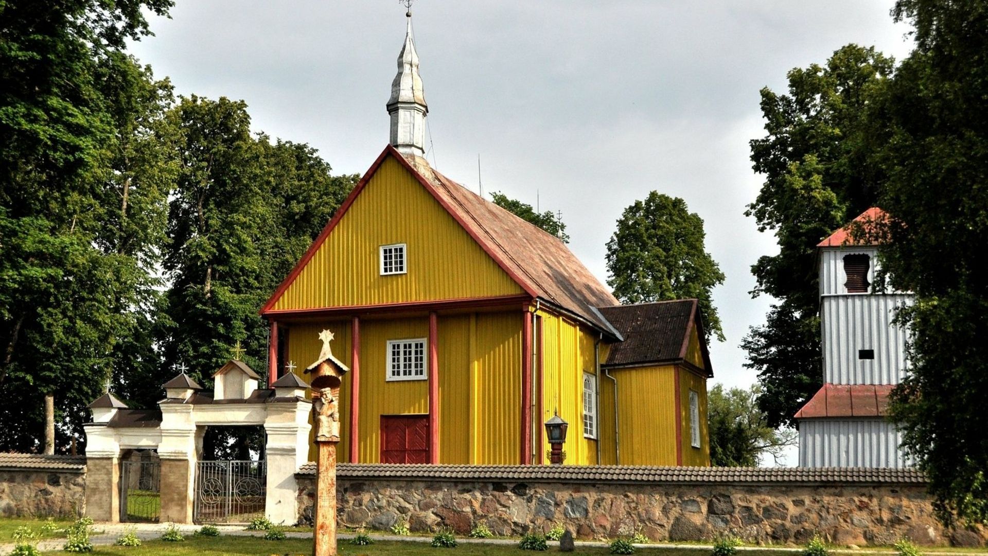 Karklėnų Šv. Baltramiejaus bažnyčia