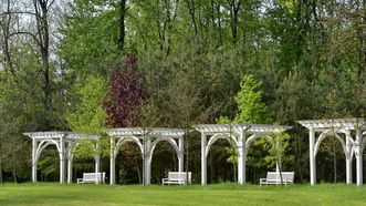 Taujėnai Manor Park