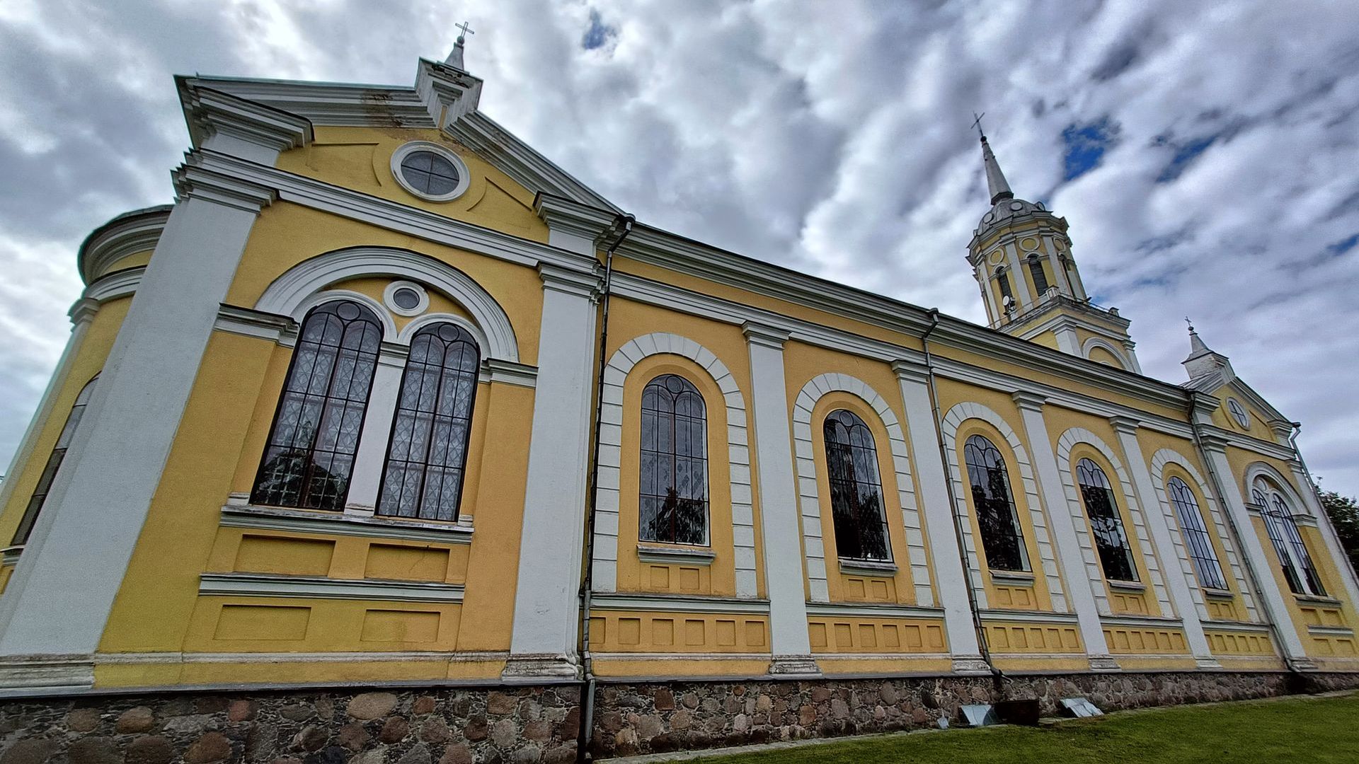 Kavarskas Church of St. John the Baptist