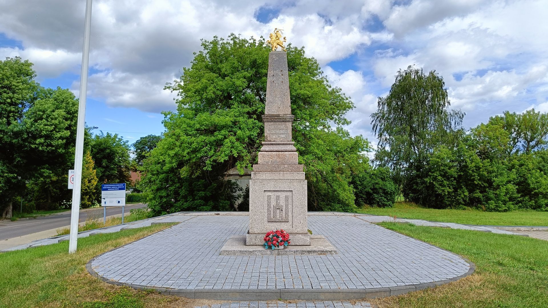 Monument to Lithuanian Independence