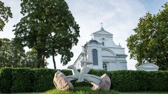 Kazokiškių Švč. Mergelės Marijos Nugalėtojos bažnyčia ir varpinė