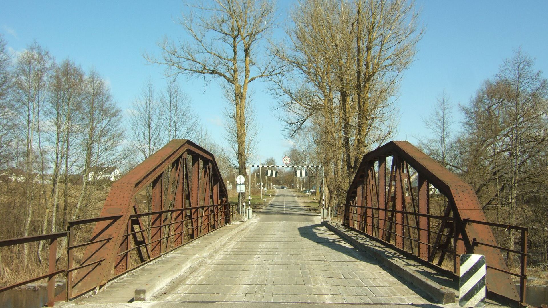 Kazbėjų santvarinis tiltas