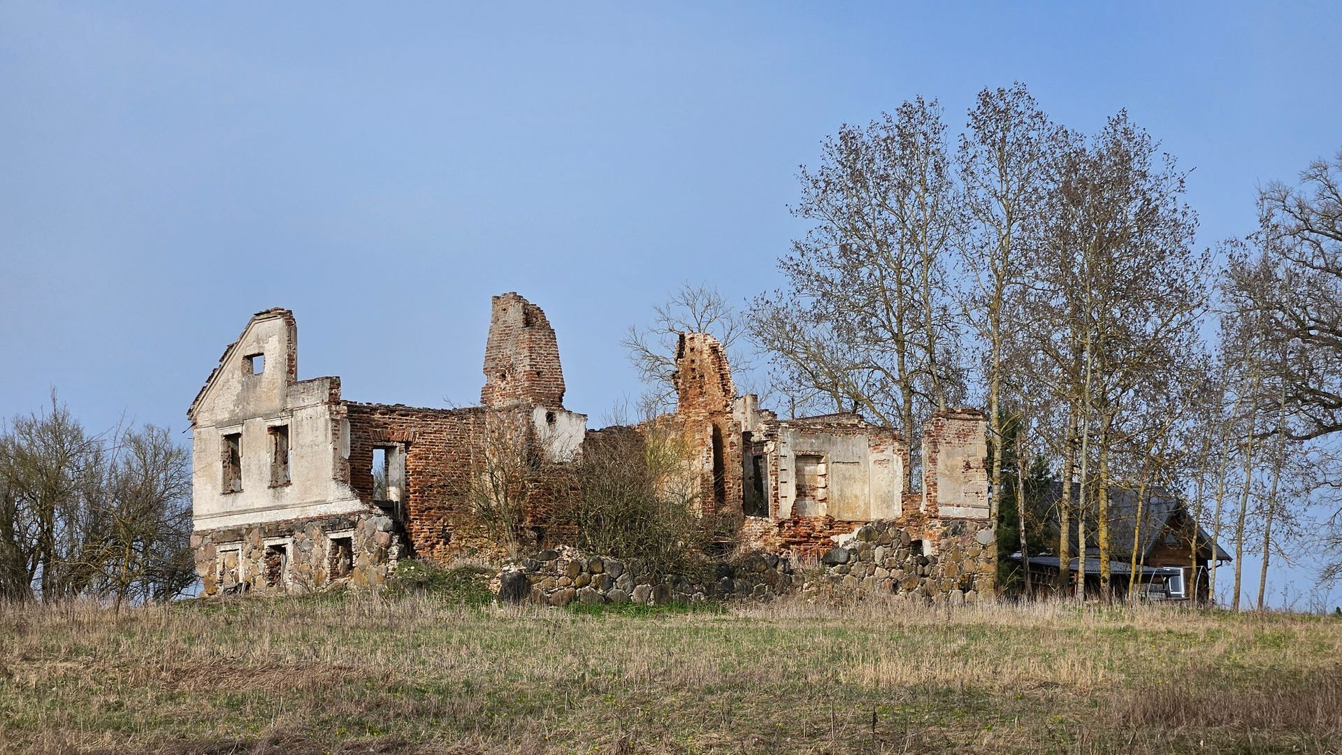 Ruins of Lemantaučizna Manor