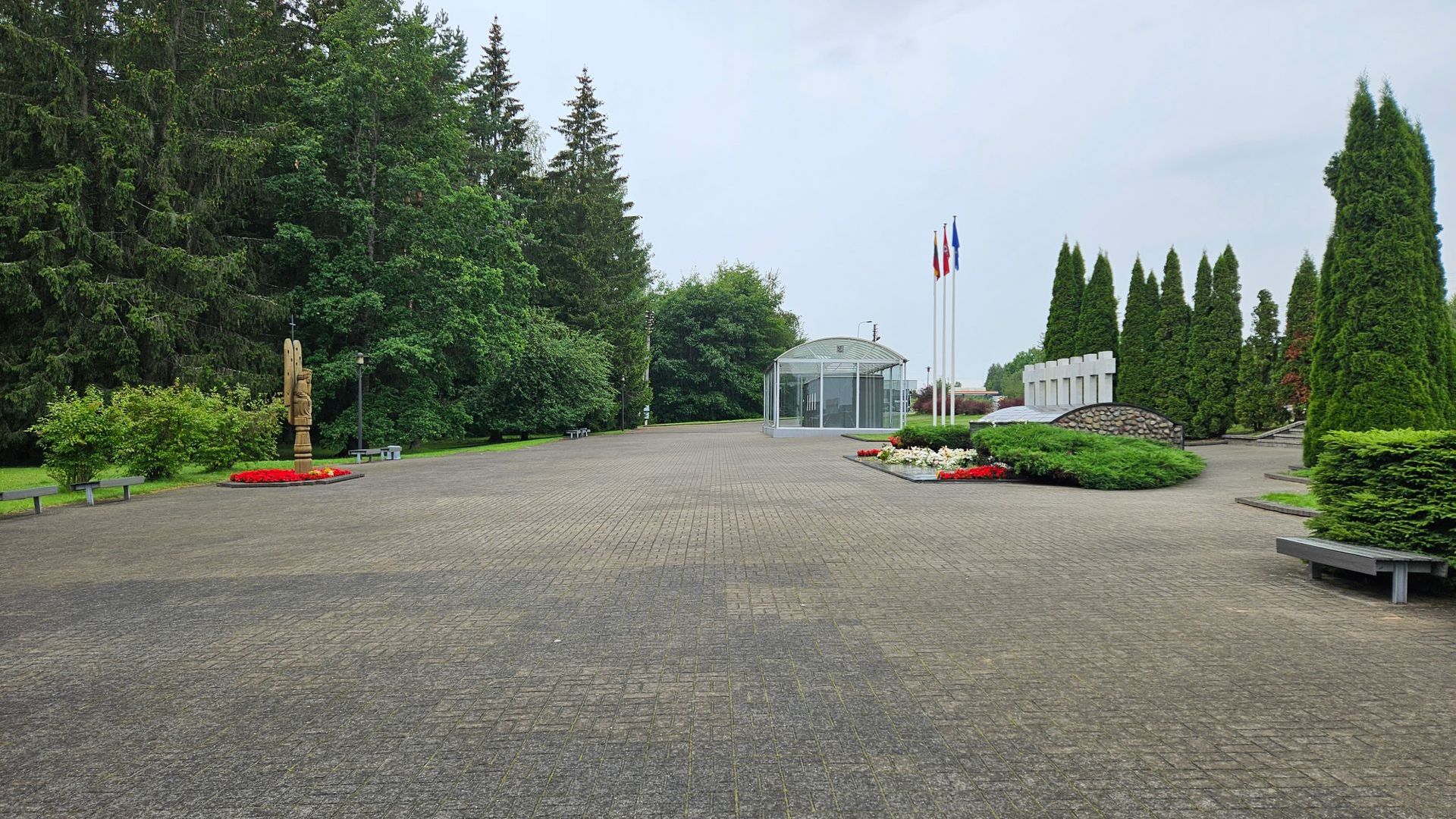 Memorial to Medininkai Massacre