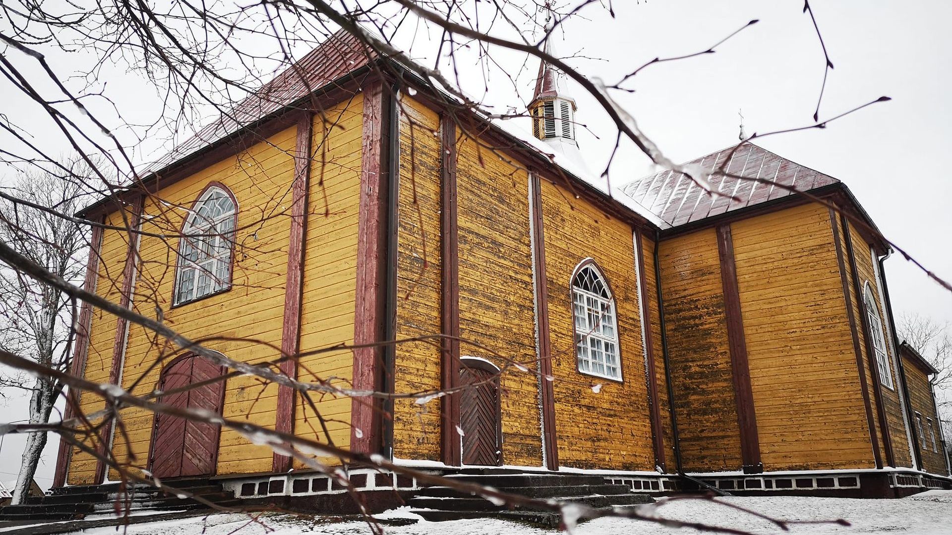 Luokė All Saints Church