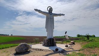 Sculpture Blessing Christ