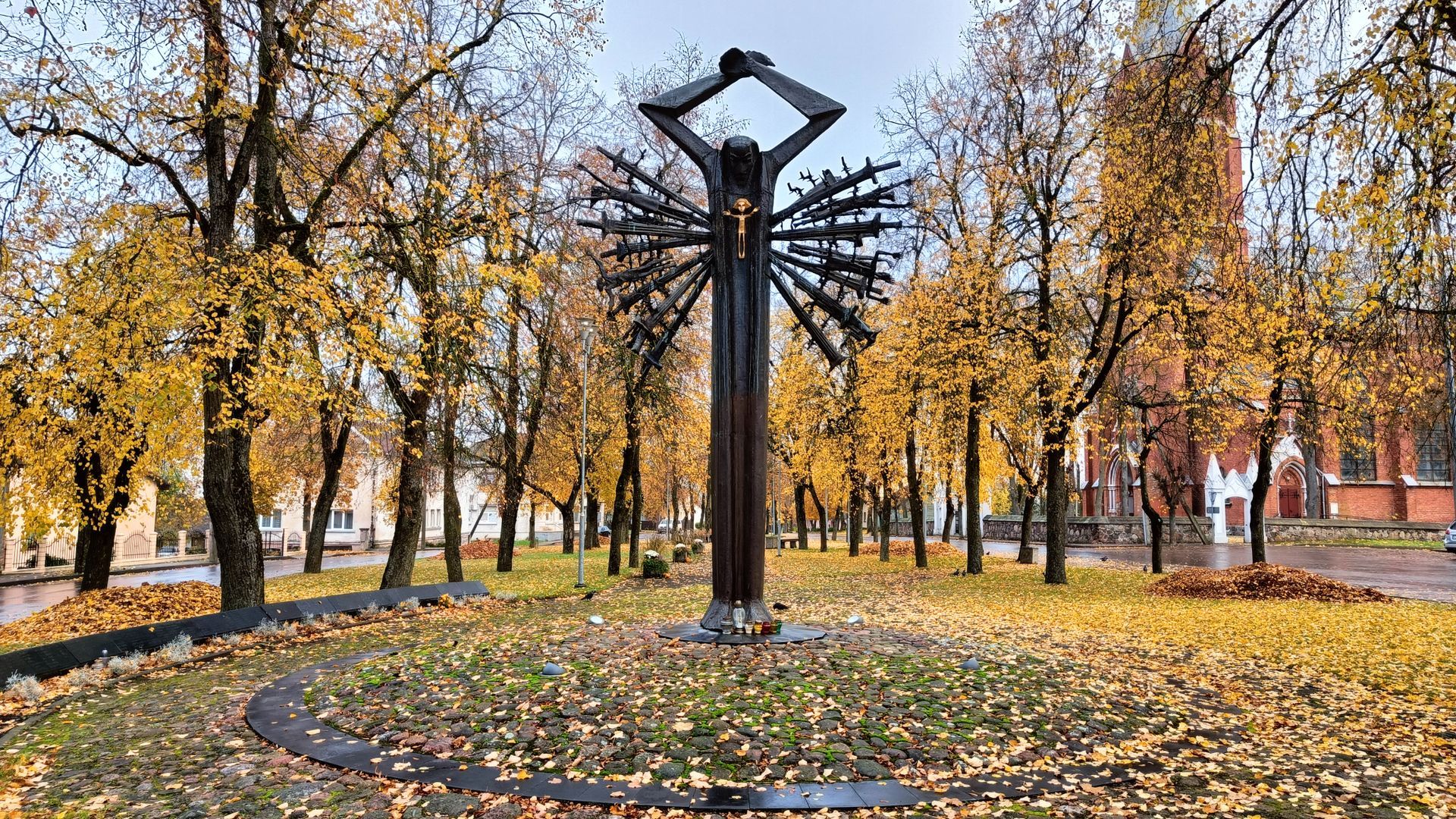 Paminklas komunistų genocido aukoms