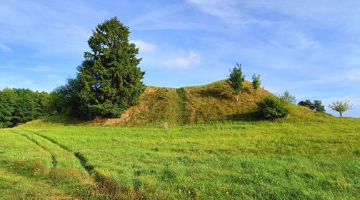 Šakališkiai Mound