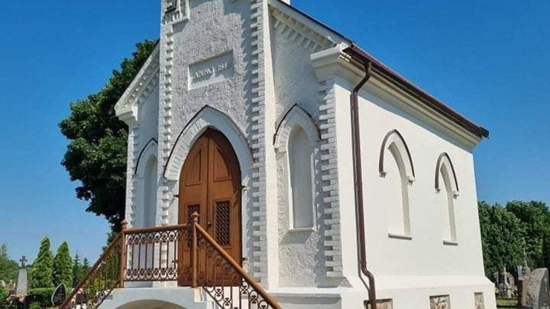 Veliuona Cemetery Chapel