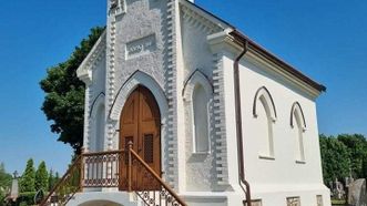 Veliuona Cemetery Chapel