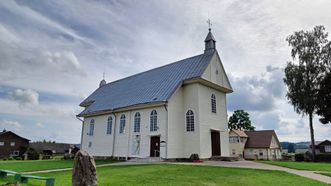 Semeliškių Šv. Lauryno bažnyčia