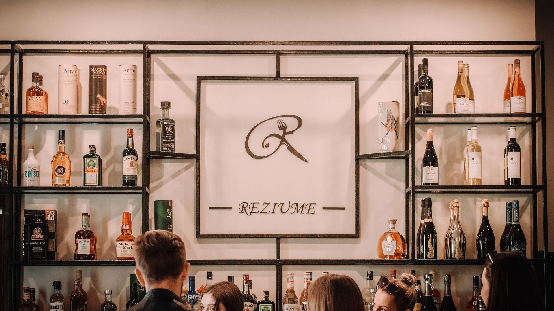 Restaurant Reziume