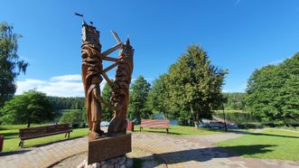 Monument to Ignas & Lina (Ignalina name)