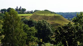 Seredžius Mound