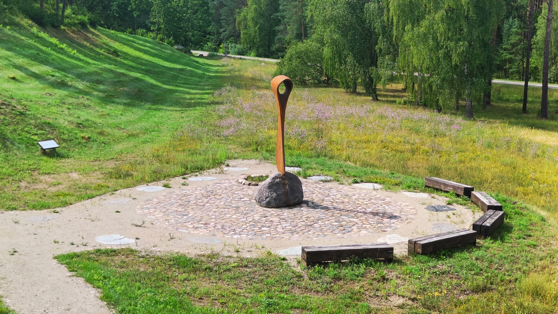 Monument to Liškiava History