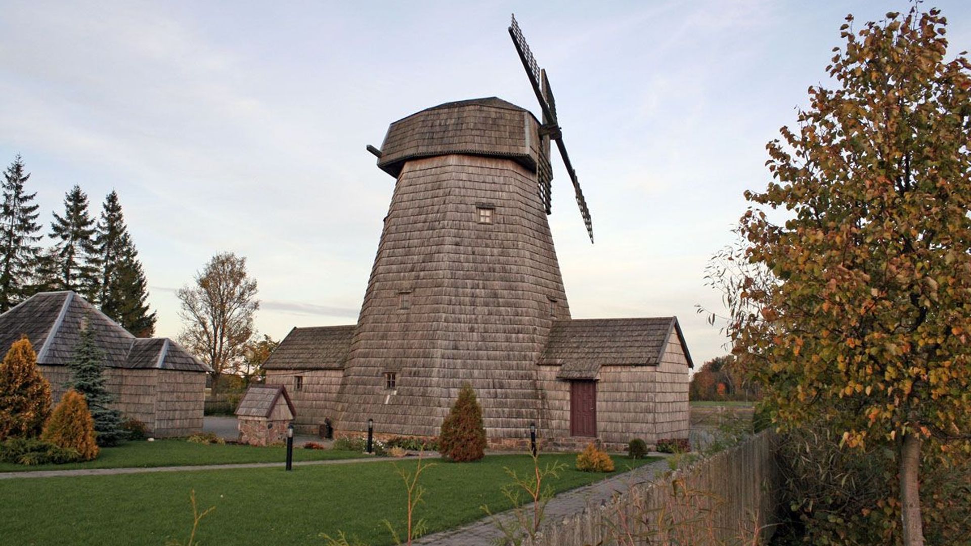 Purpliai Windmill