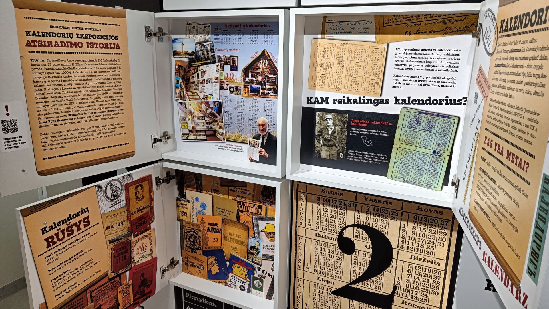 Skriaudžių buities muziejaus kalendorių ekspozicija