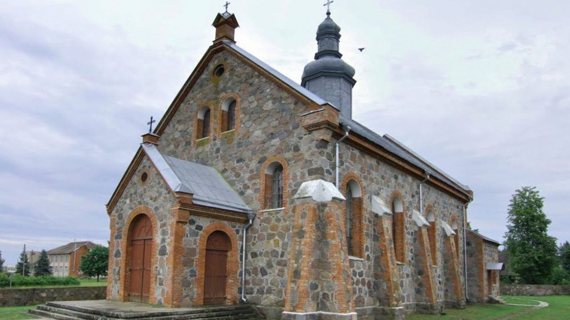 Lukštai St. Jonas the Apostle Evangelist Church