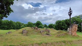 Valkininkų Pranciškonų vienuolyno griuvėsiai