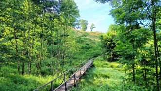 Opstainys Mound