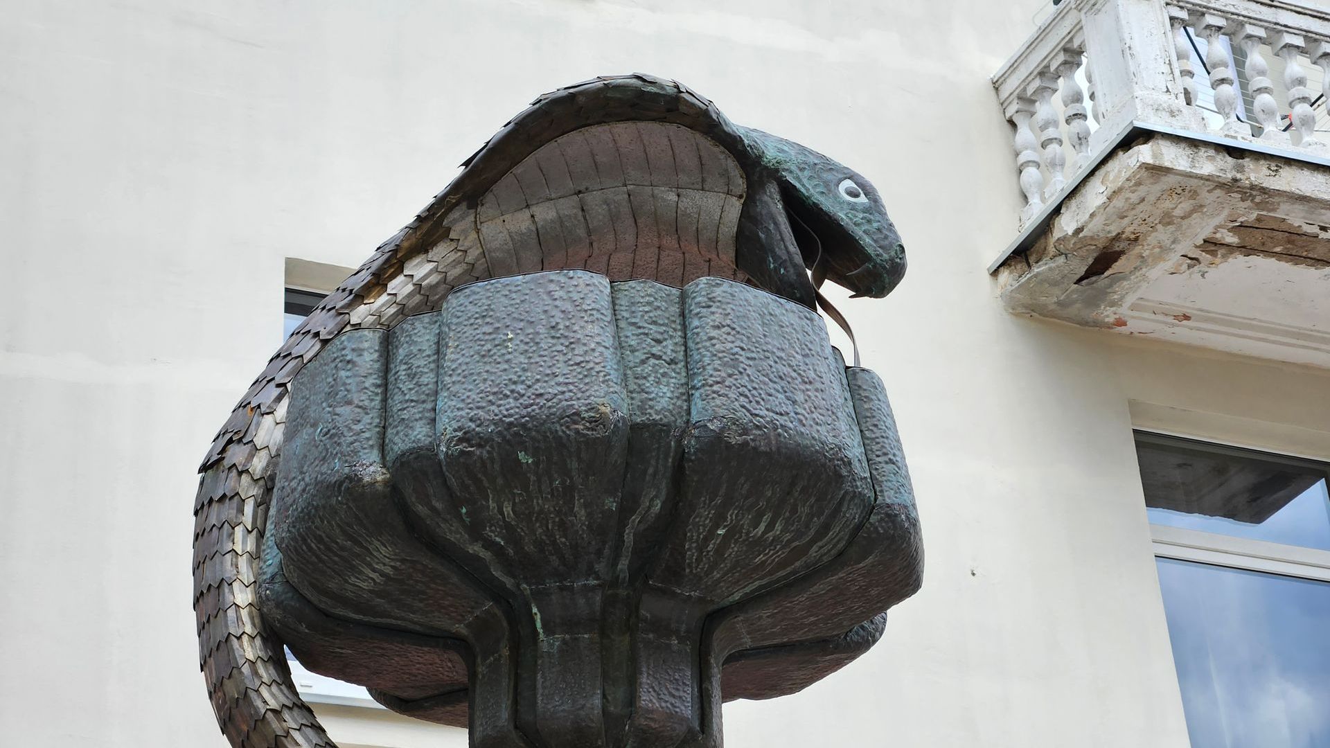 Skulptūra Gyvatė