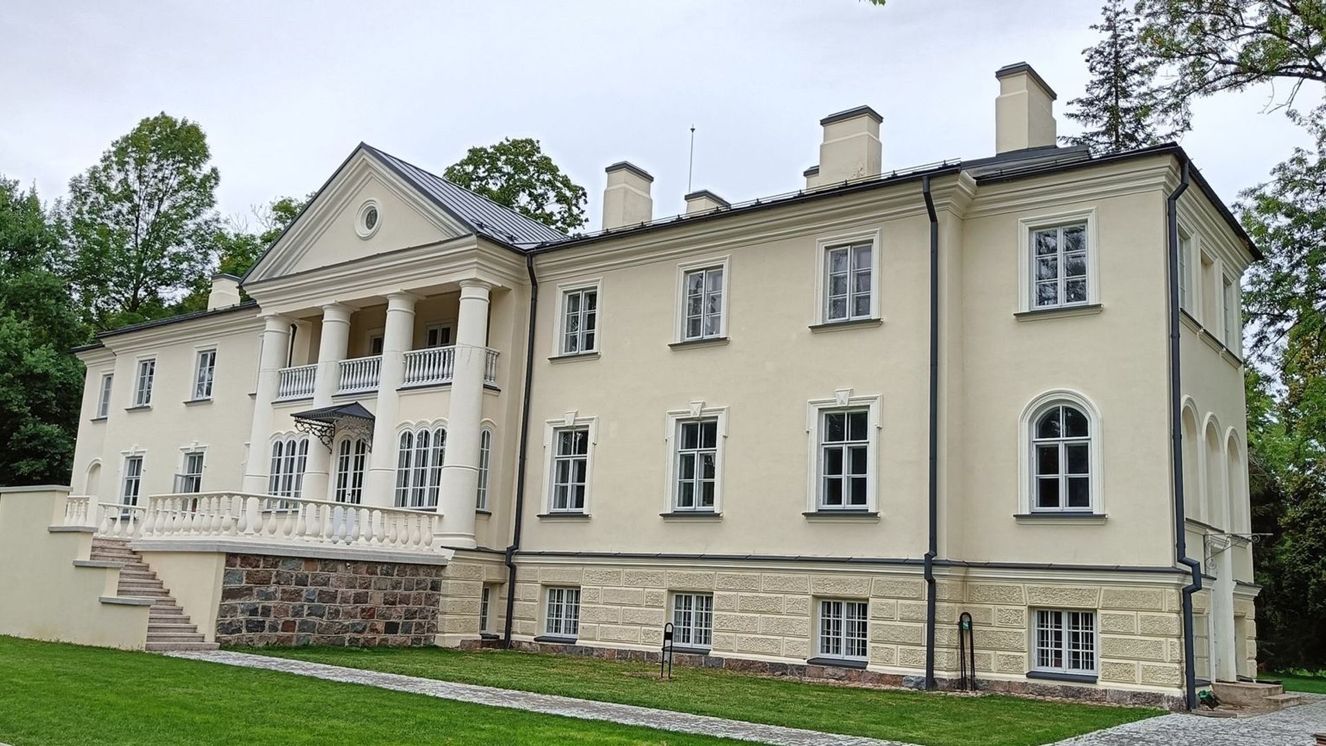 Aukštoji Freda Manor