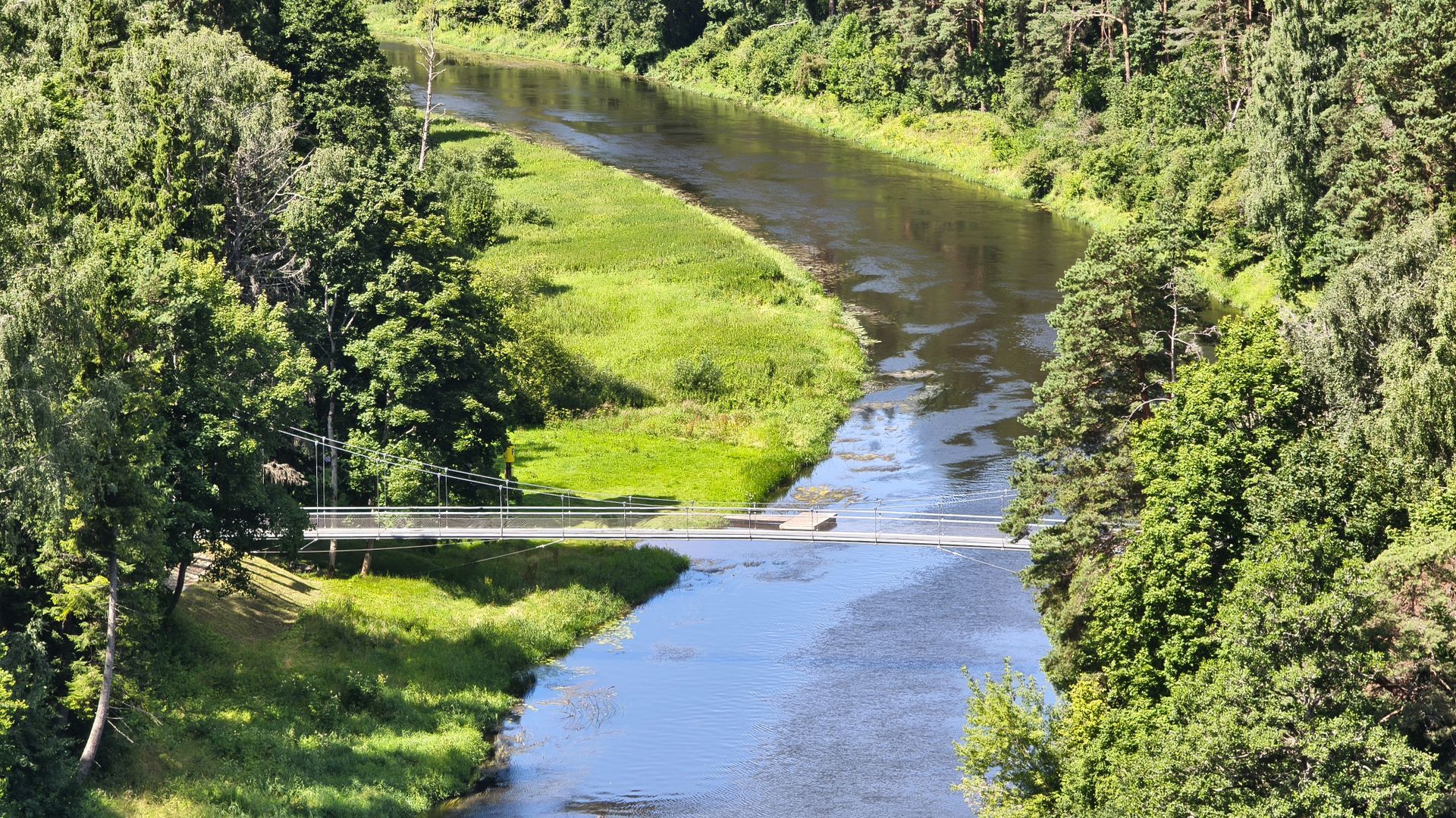 Lynų kabantis tiltas per Šventąją