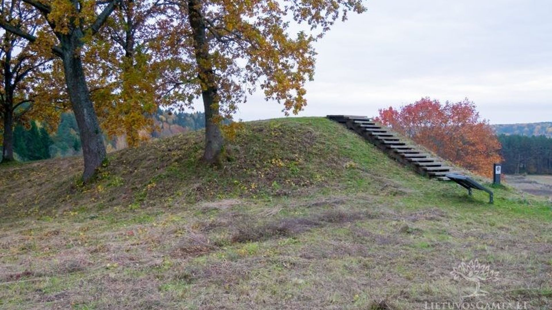 Kriveikiškis Mound
