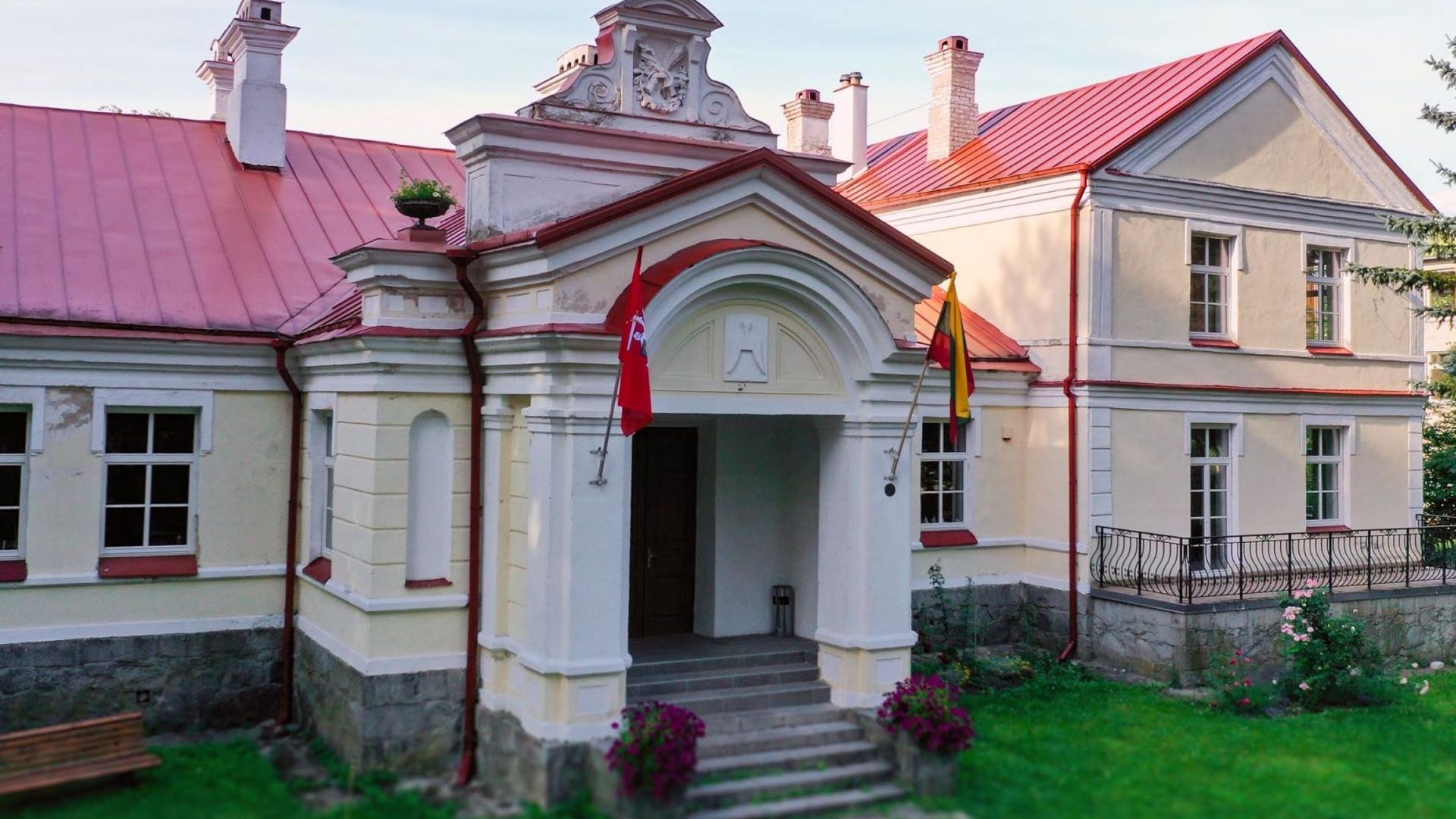 Saldutiškis Manor