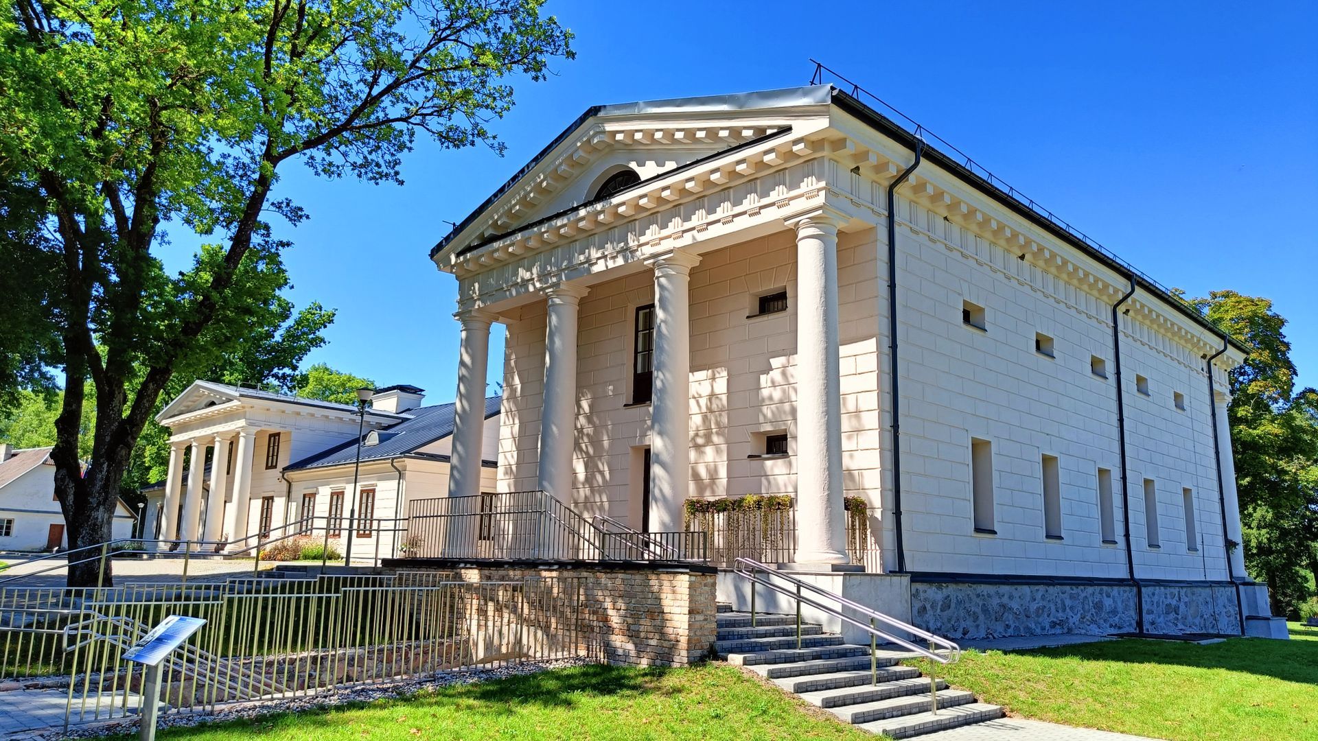 Leipalingis Manor