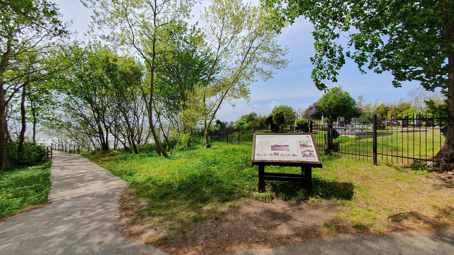 Karklė Old Cemetery