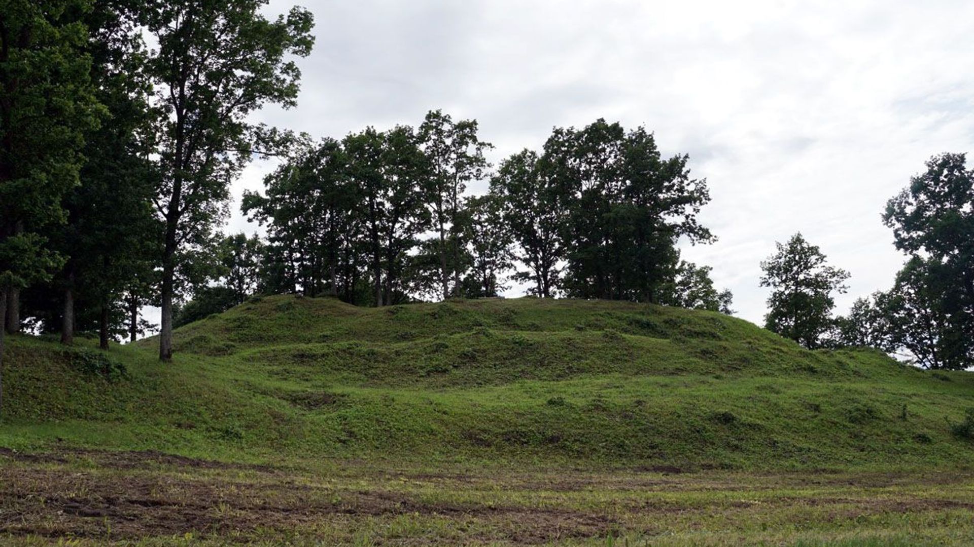 Palendriai Mound