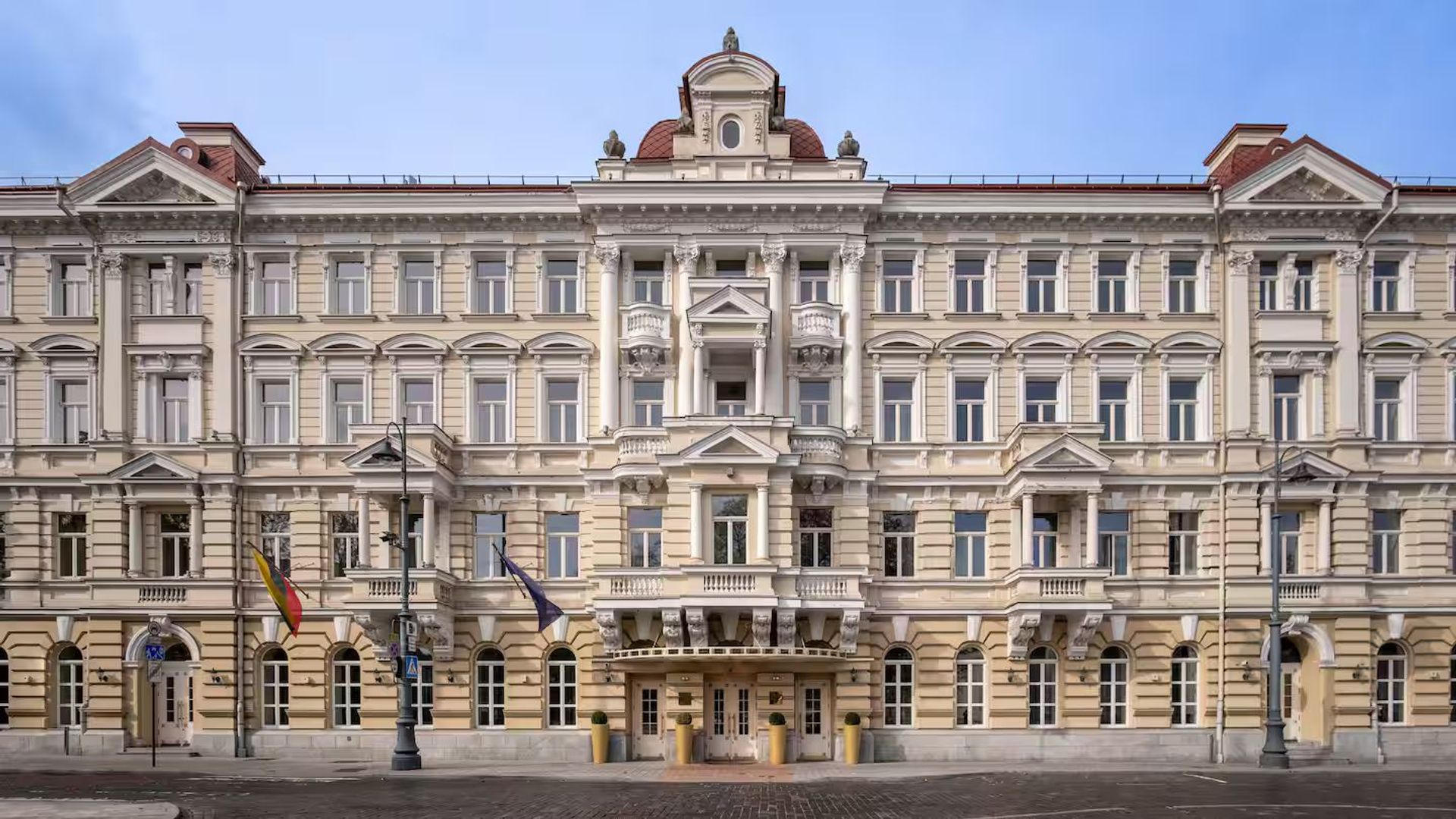 Grand Hotel Vilnius, Curio Collection by Hilton