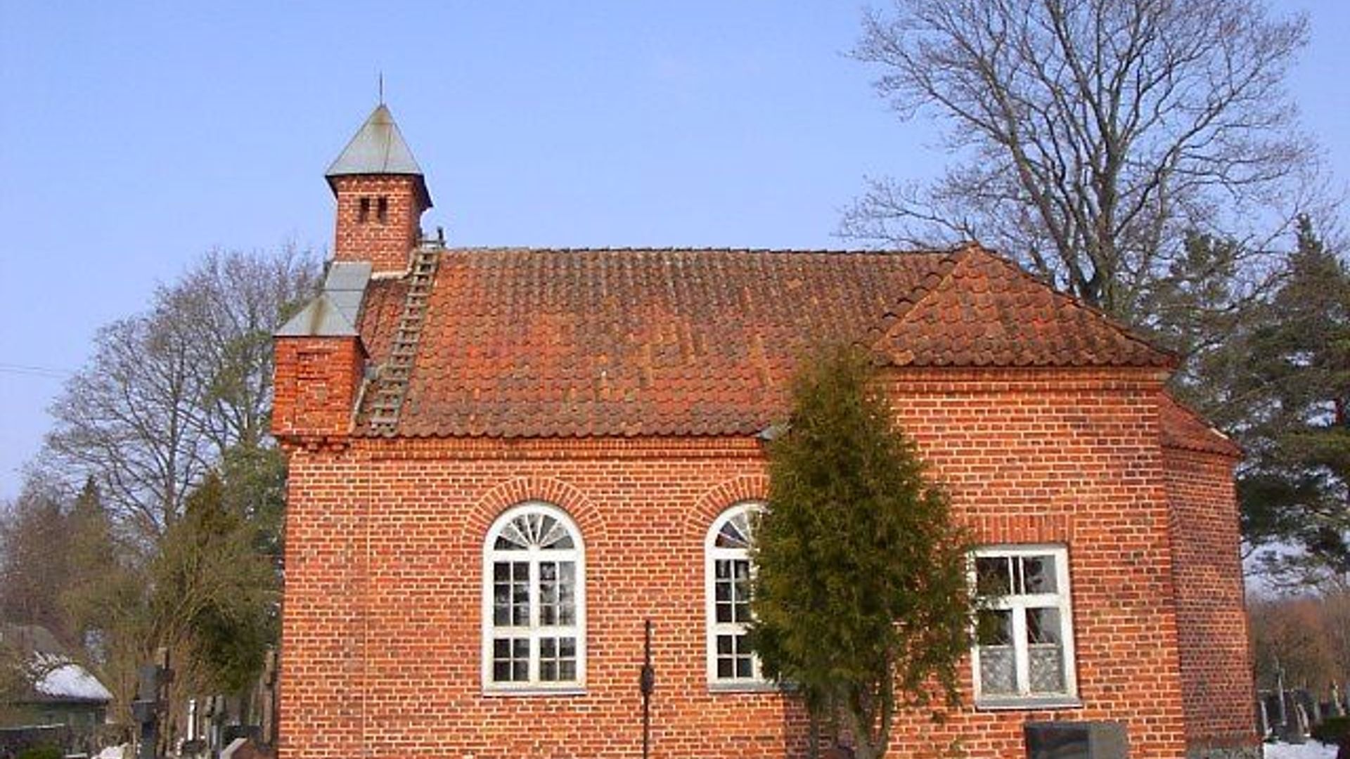 Milvydžiai Cemetery Chapel