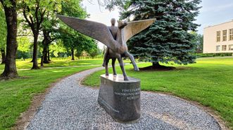 Sculpture Pegasus
