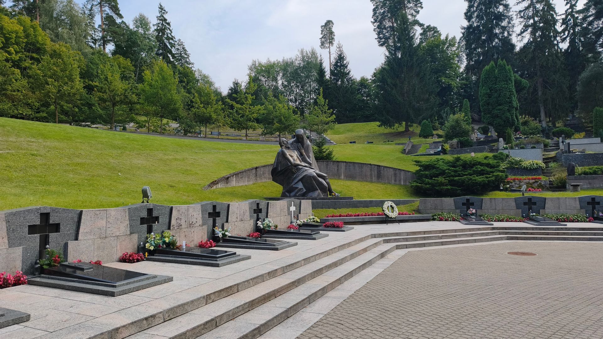 Monument to Victims of January 13th