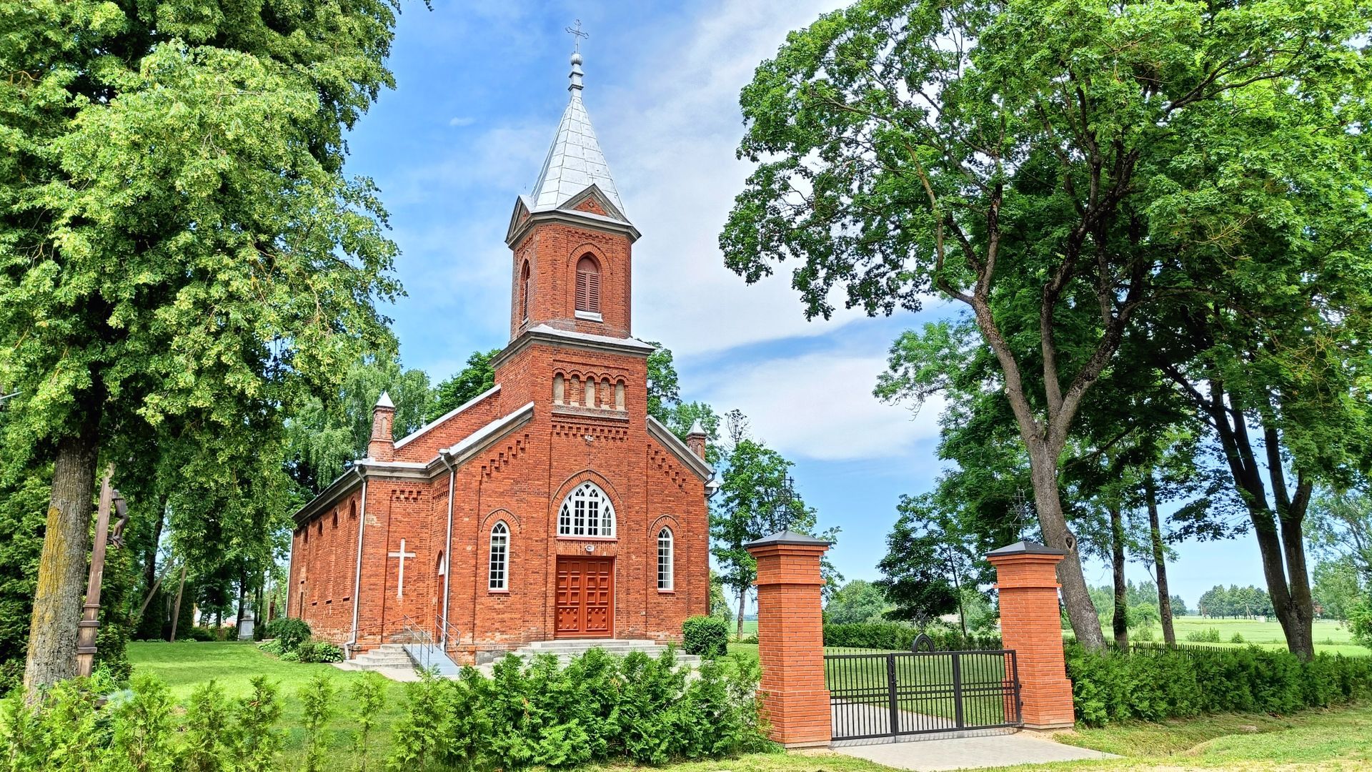 Didvyžiai St. Pope Leo II Church