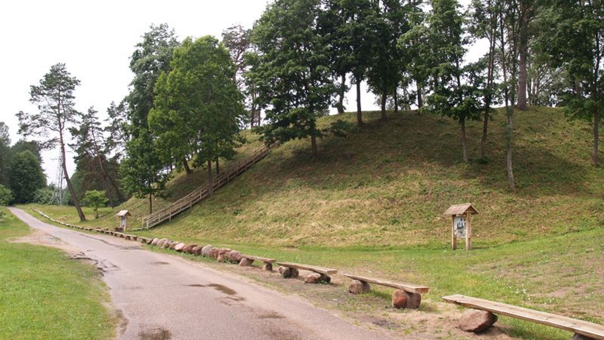 Aukštadvaris Mound