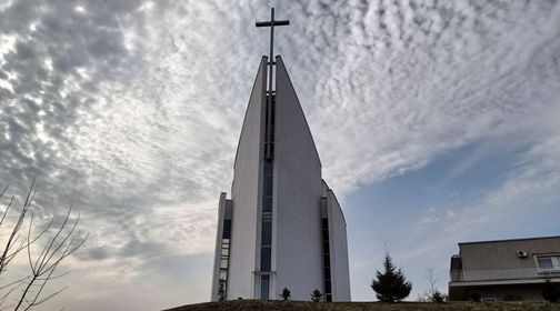 Pabradė St. Mary, Lady Queen of Families, Church