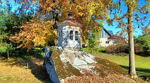 Akmenė Boulder With Chapel