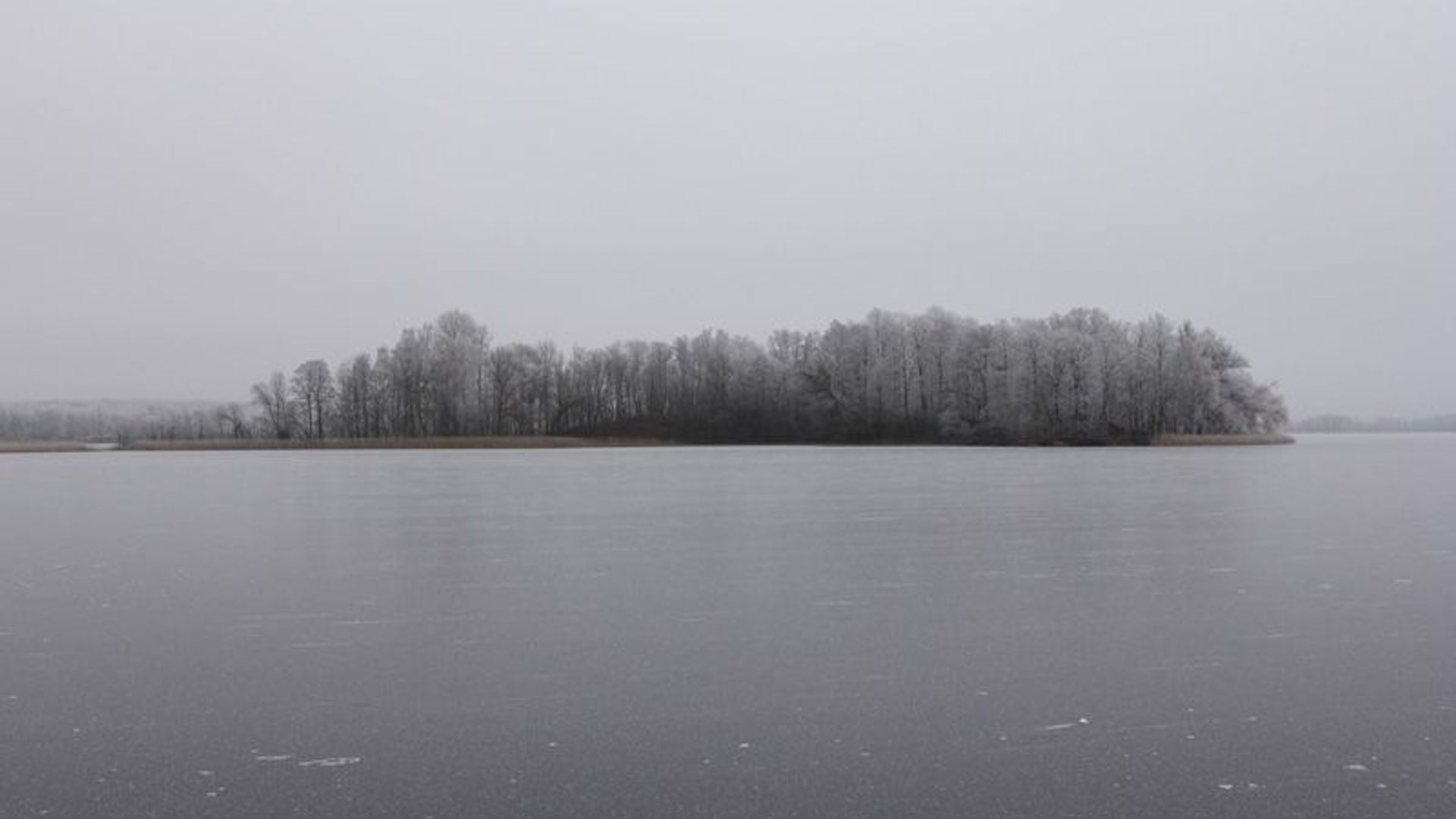 Rubikiai lake Mound