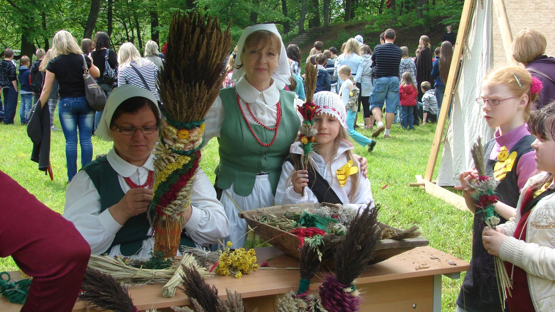 Čekoniškių verbų ir buities seklyčia