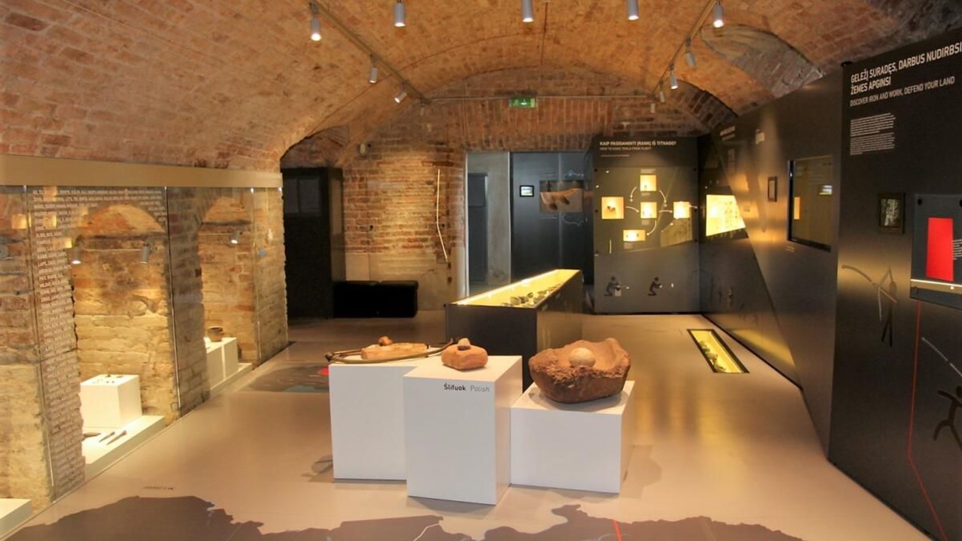 Alytaus kraštotyros muziejaus archeologinė ekspozicija