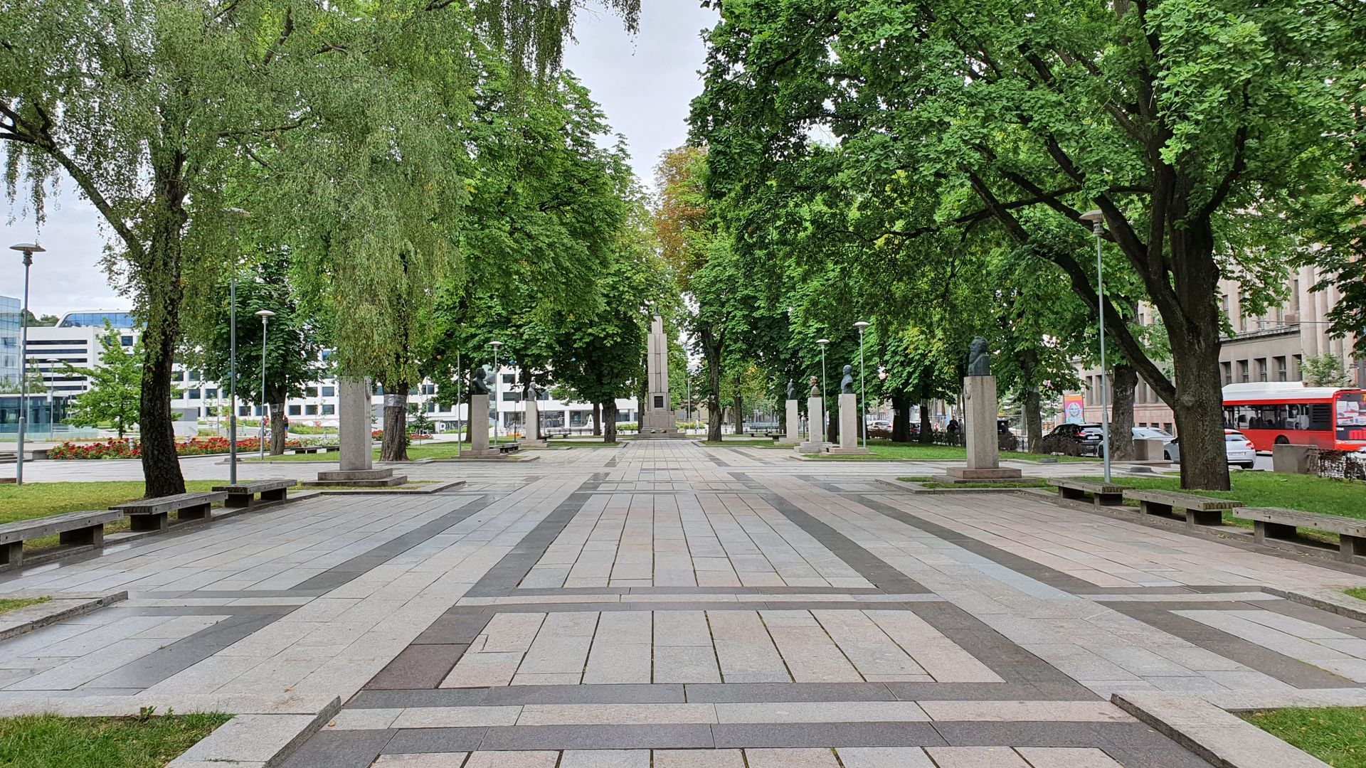 Busts of Unity Square