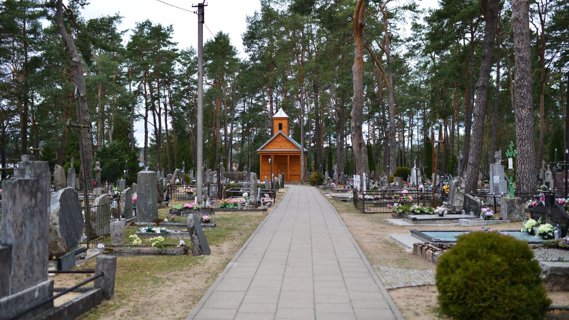 Nemenčinė Cemetery Chapel