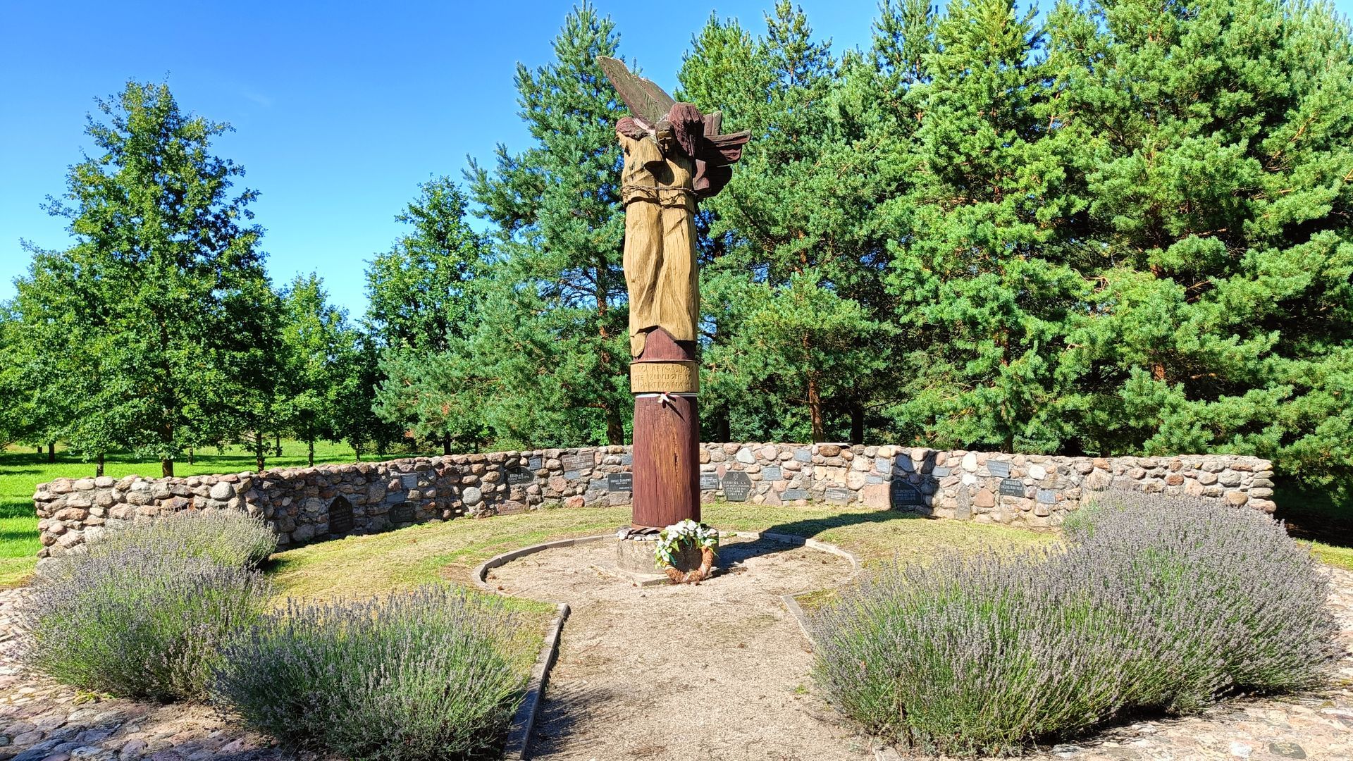 Monument to Lithuanian Partisans