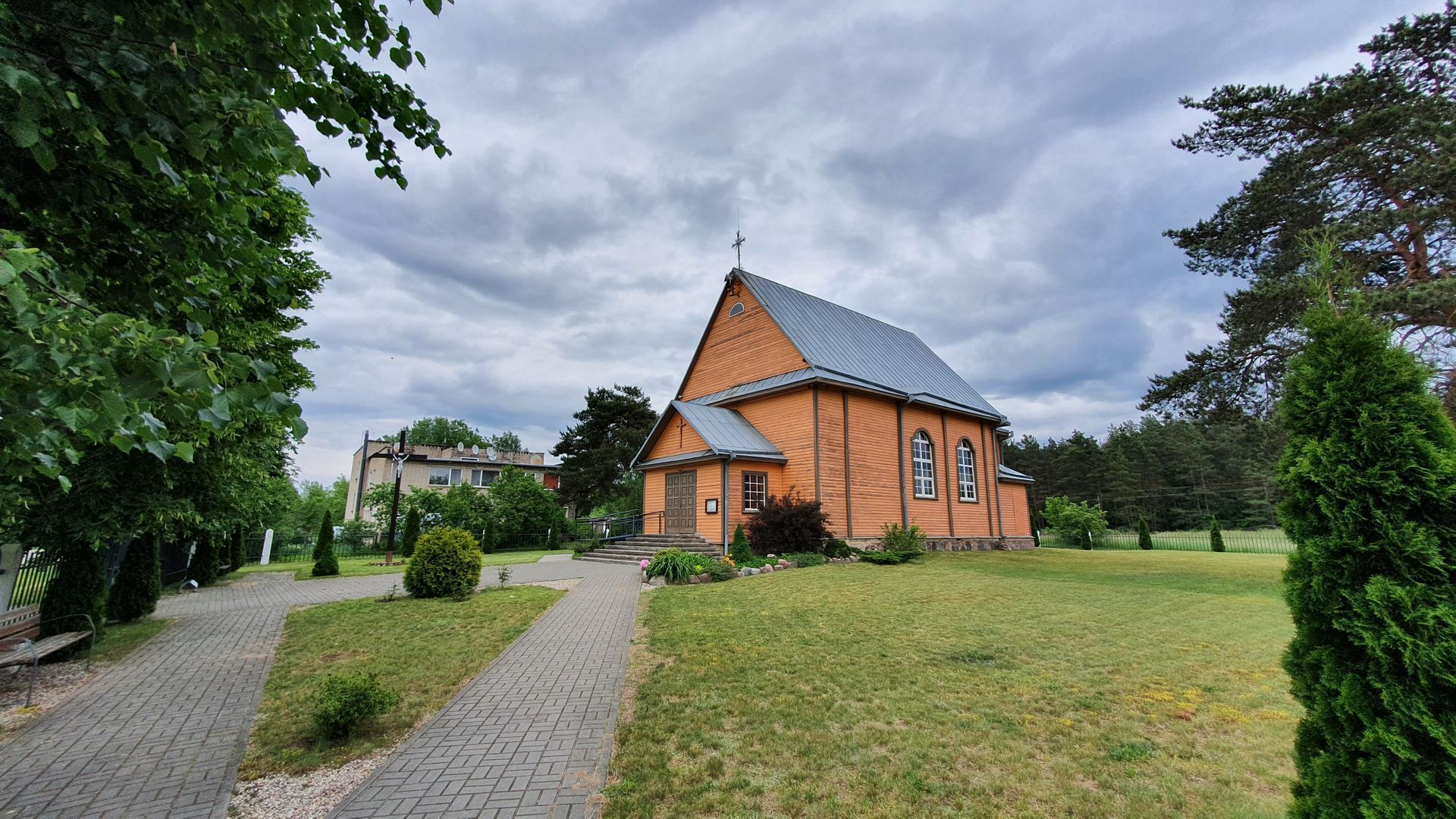 Bezdonys Lady of Gate of Dawn, Mother of Mercy, Church